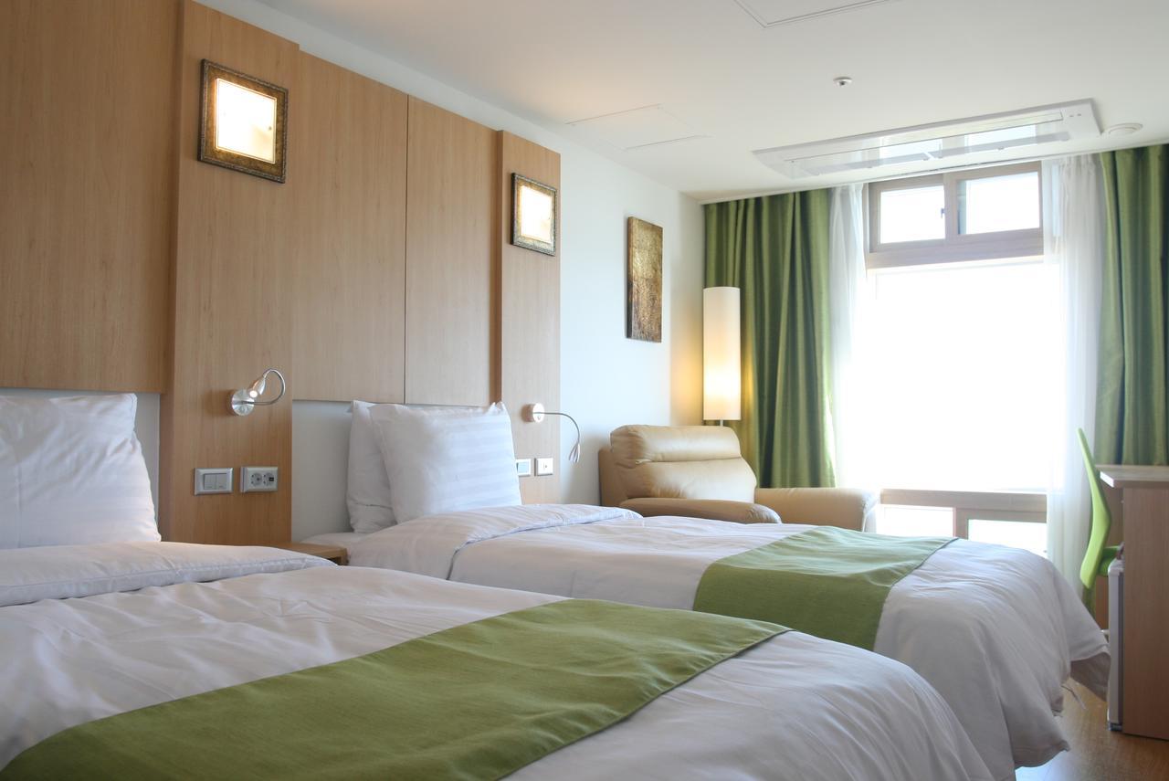 Gunsan Apple Tree Hotel Extérieur photo