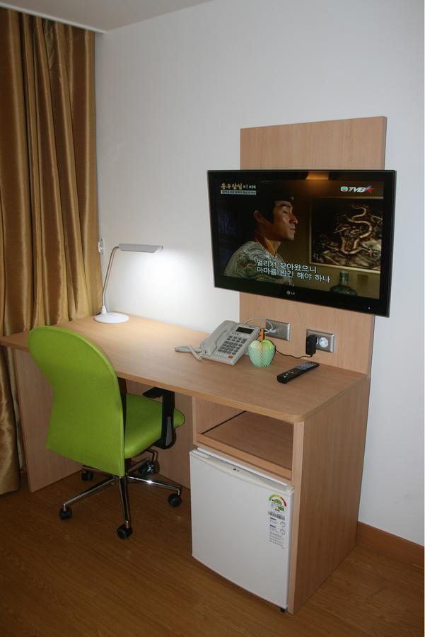 Gunsan Apple Tree Hotel Extérieur photo