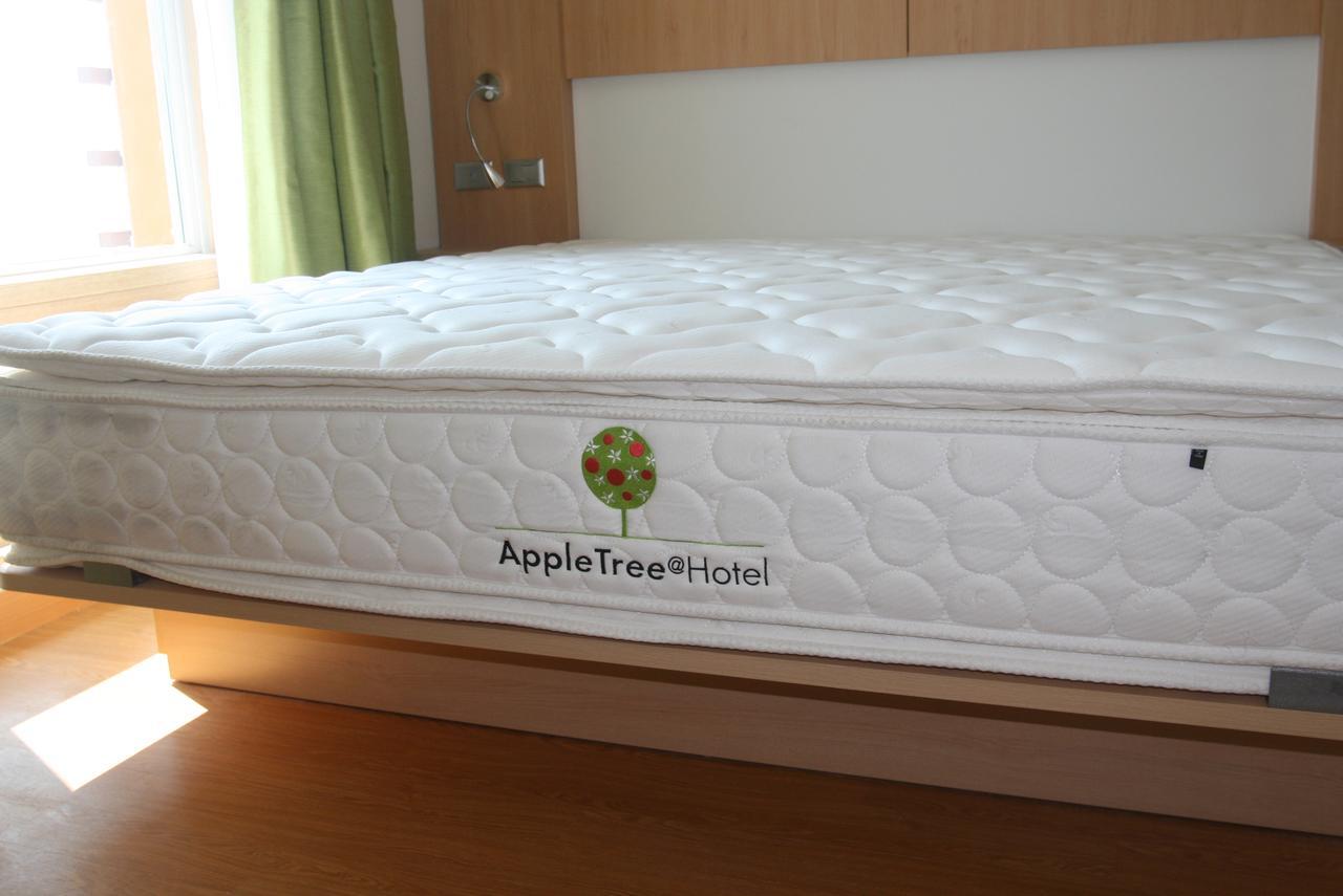 Gunsan Apple Tree Hotel Extérieur photo