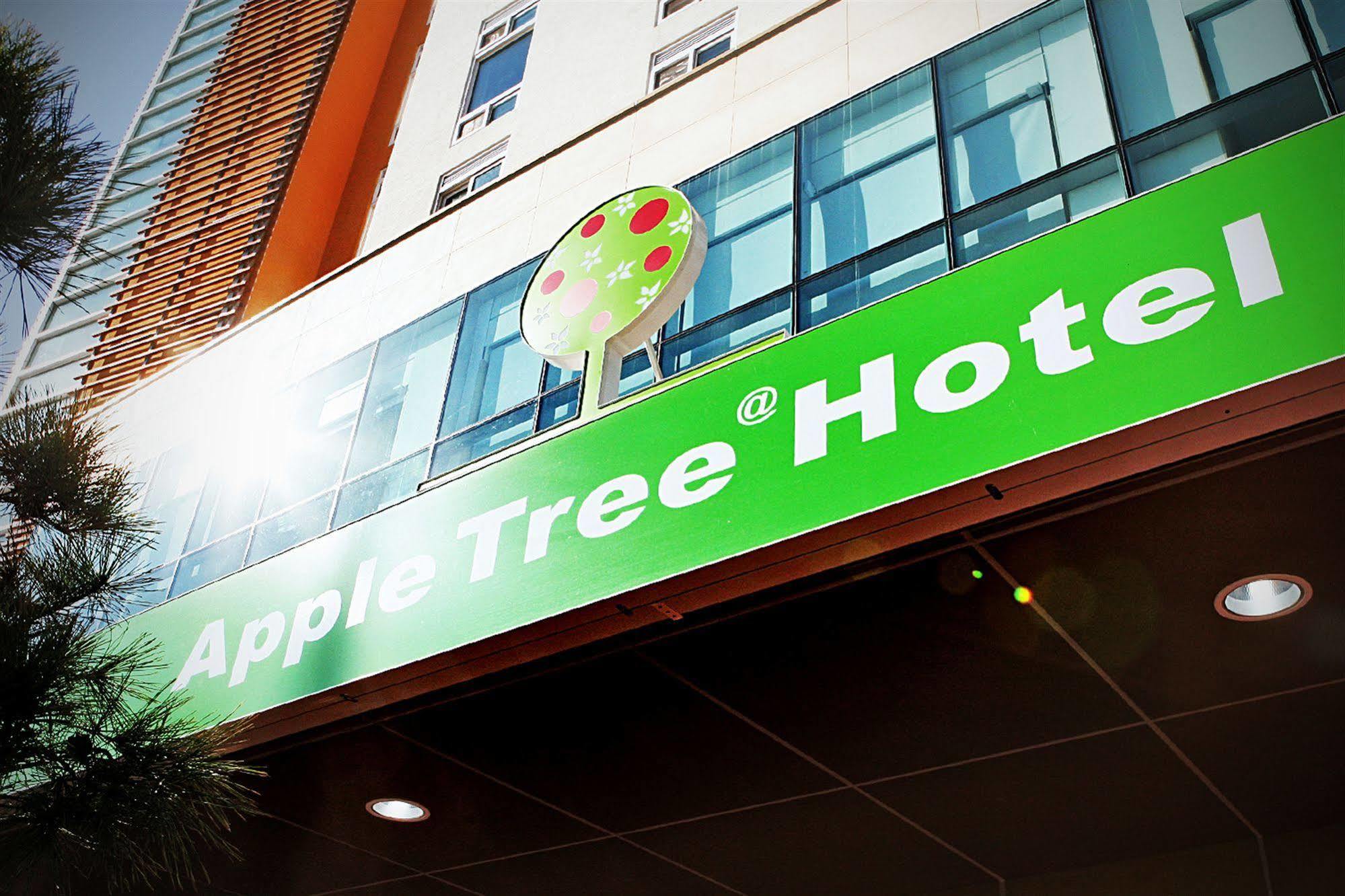 Gunsan Apple Tree Hotel Extérieur photo