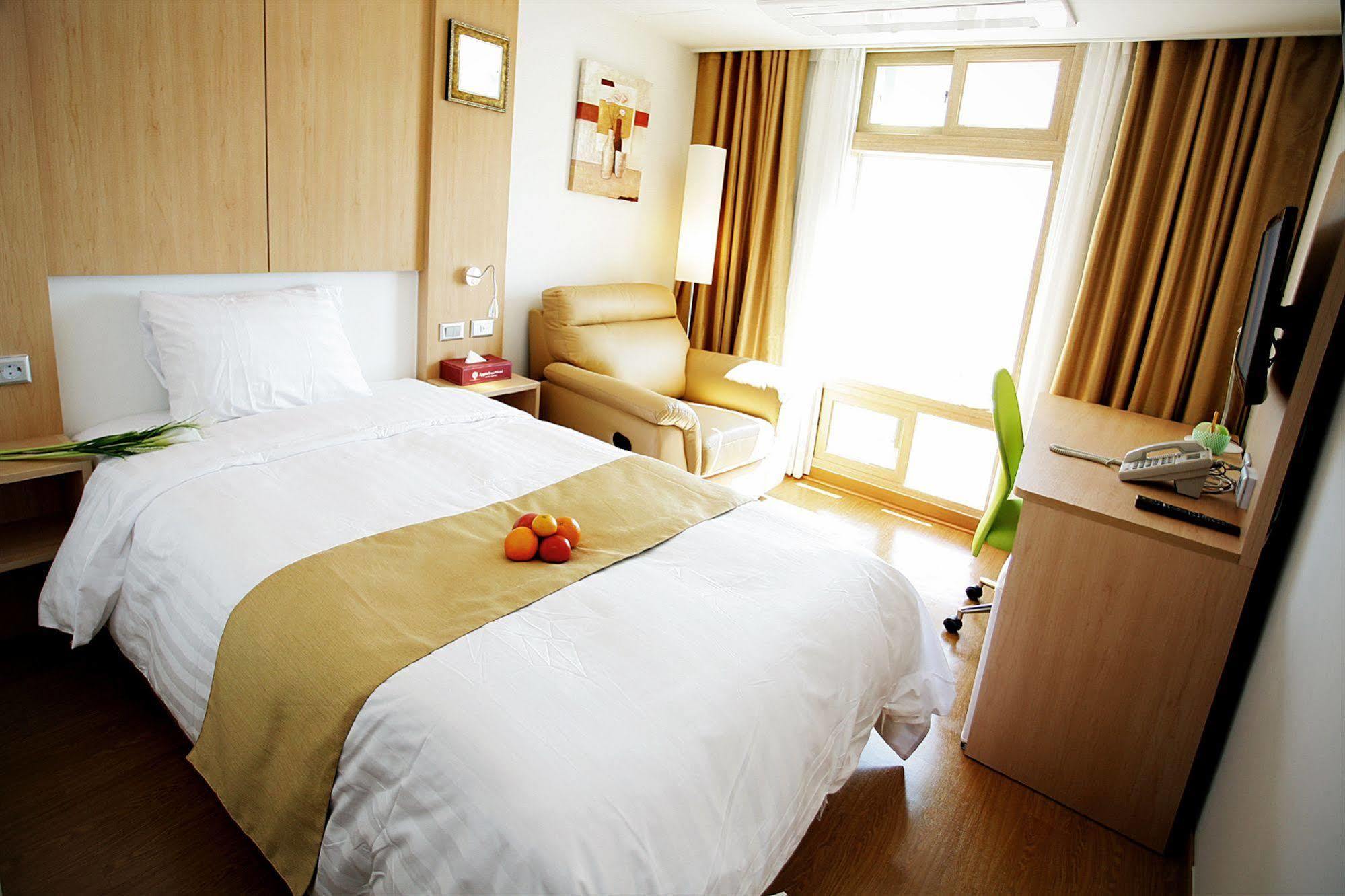 Gunsan Apple Tree Hotel Extérieur photo