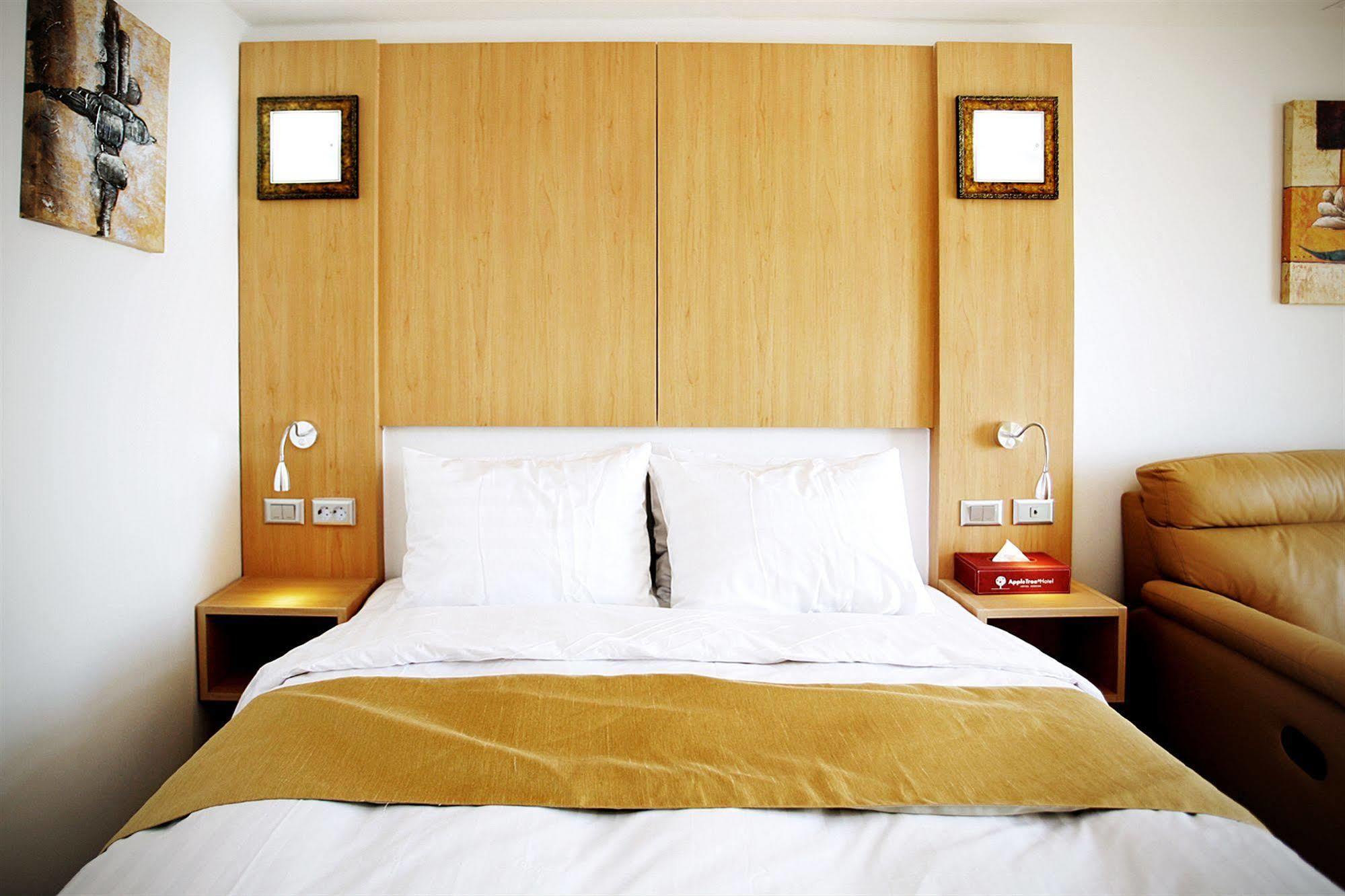 Gunsan Apple Tree Hotel Extérieur photo