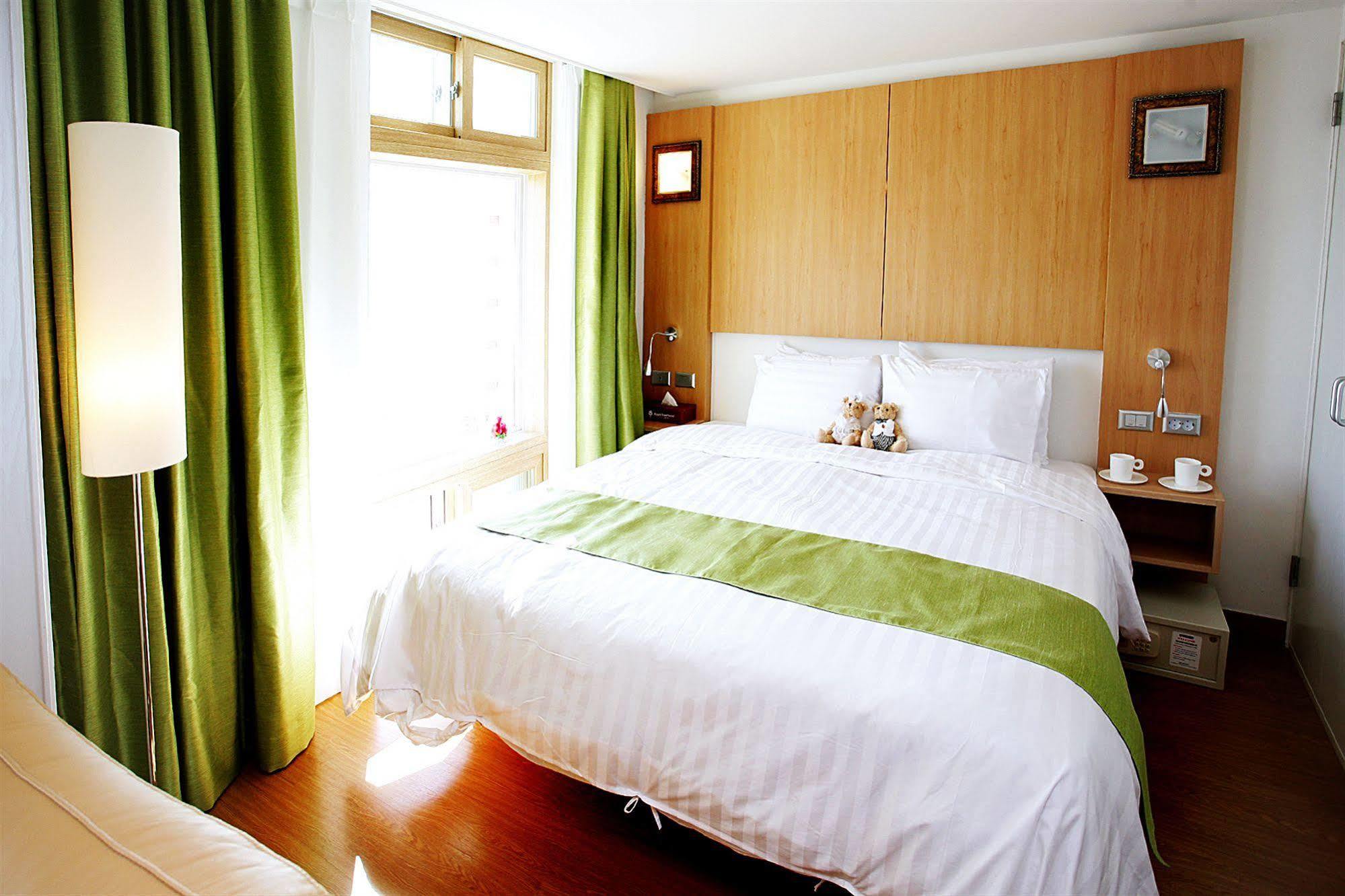 Gunsan Apple Tree Hotel Extérieur photo