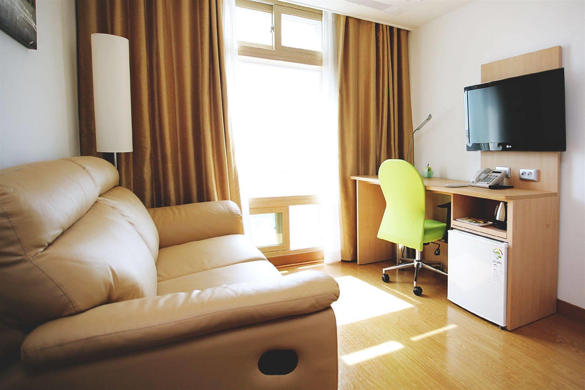 Gunsan Apple Tree Hotel Extérieur photo